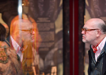 Christian Lacroix en scène : une exposition flamboyante au CNCS de Moulins