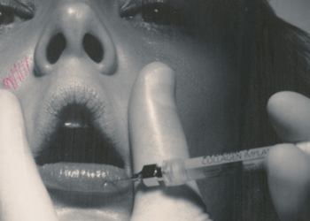 Féminité hors cadre : les Polaroids explosifs de Donna Trope débarquent à Paris