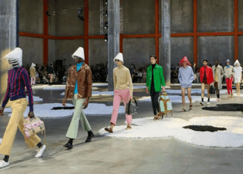 Été 2026 : l’homme Prada, délicat mais pas docile