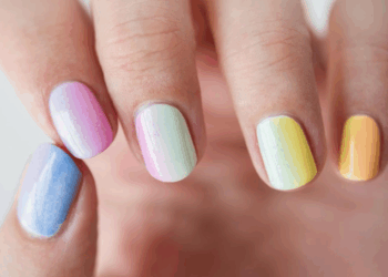 Coup de vernis sur l’été : la couleur fait sa révolution au bout des doigts