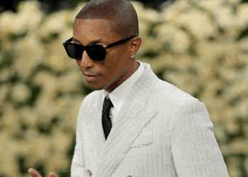 Pharrell Williams : légendaire, désormais Chevalier