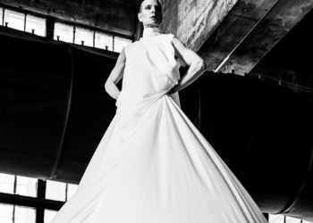 Performance au Louvre : Jordan Roth entre en scène