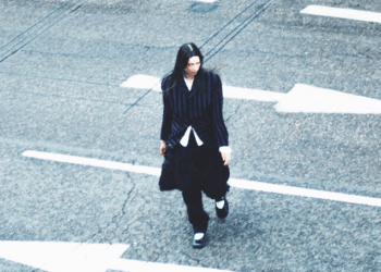 Les “Crows” Comme des Garçons envahissent Londres