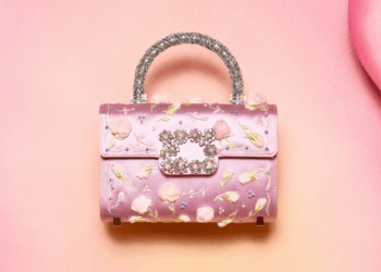 Roger Vivier x Lesage, l’alchimie florale du savoir-faire