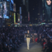 Gucci transforme Times Square en centre commercial du fantasme