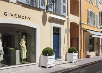 Saint-Tropez, nouvelle obsession estivale des marques de luxe