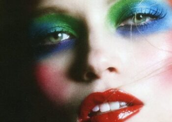 David Sims : 35 ans d&rsquo;images, une révolution visuelle et un hamster très suspect