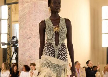 Schiaparelli : les abysses n&rsquo;ont jamais été aussi couture