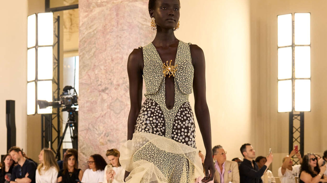 Schiaparelli : les abysses n&rsquo;ont jamais été aussi couture