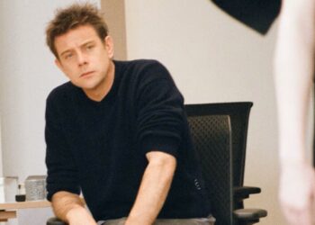 Jonathan Anderson emmène Dior à Dublin, sur les traces du « New Look »